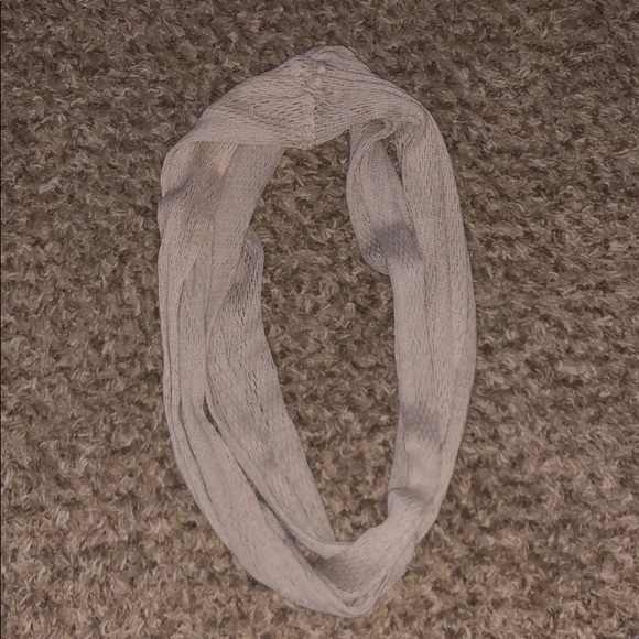 Infinity Scarf - Picture 1 of 4